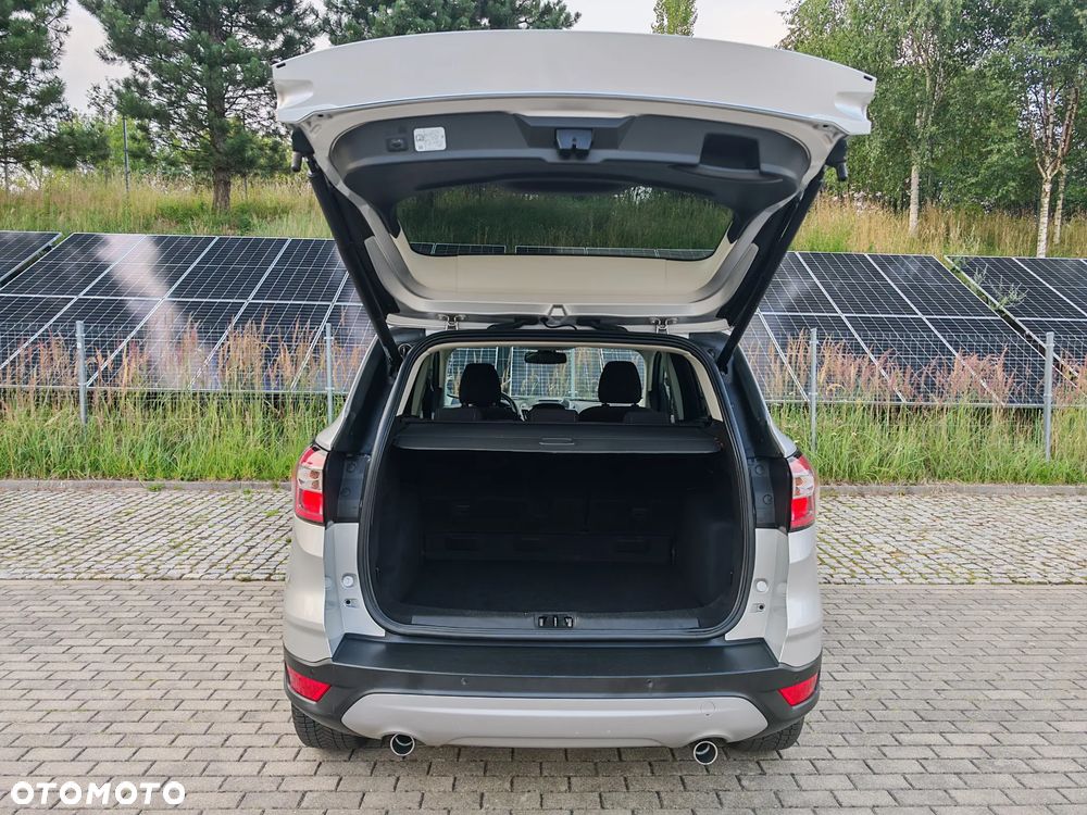 Ford Kuga 1.5 EcoBoost 2x4 Titanium - 30
