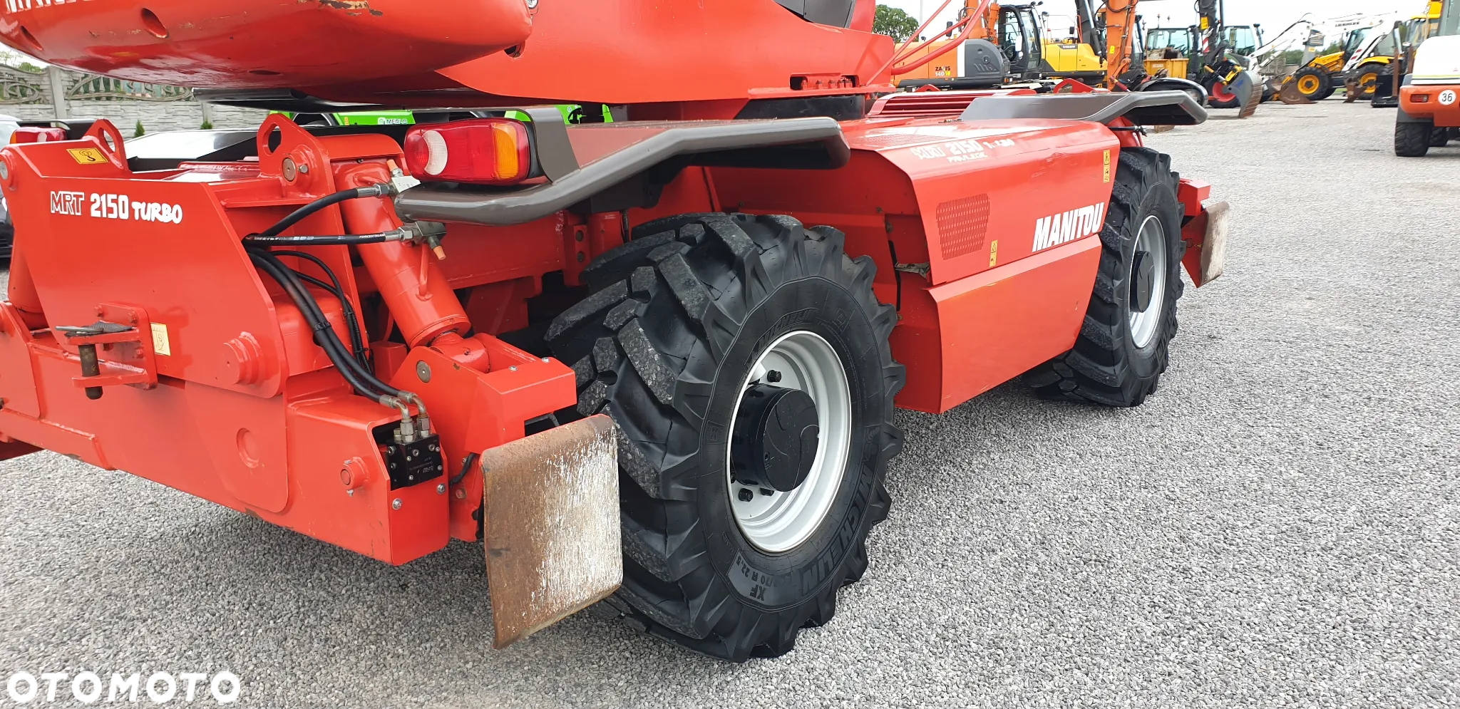 Manitou MRT2150 Privilege kosz hydr. skrętny / wciągarka/widły hydr./pilot/ sprowadzona - 28
