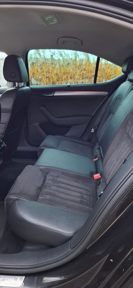 Skoda Superb 2.0 TDI 4x4 Style DSG - 9