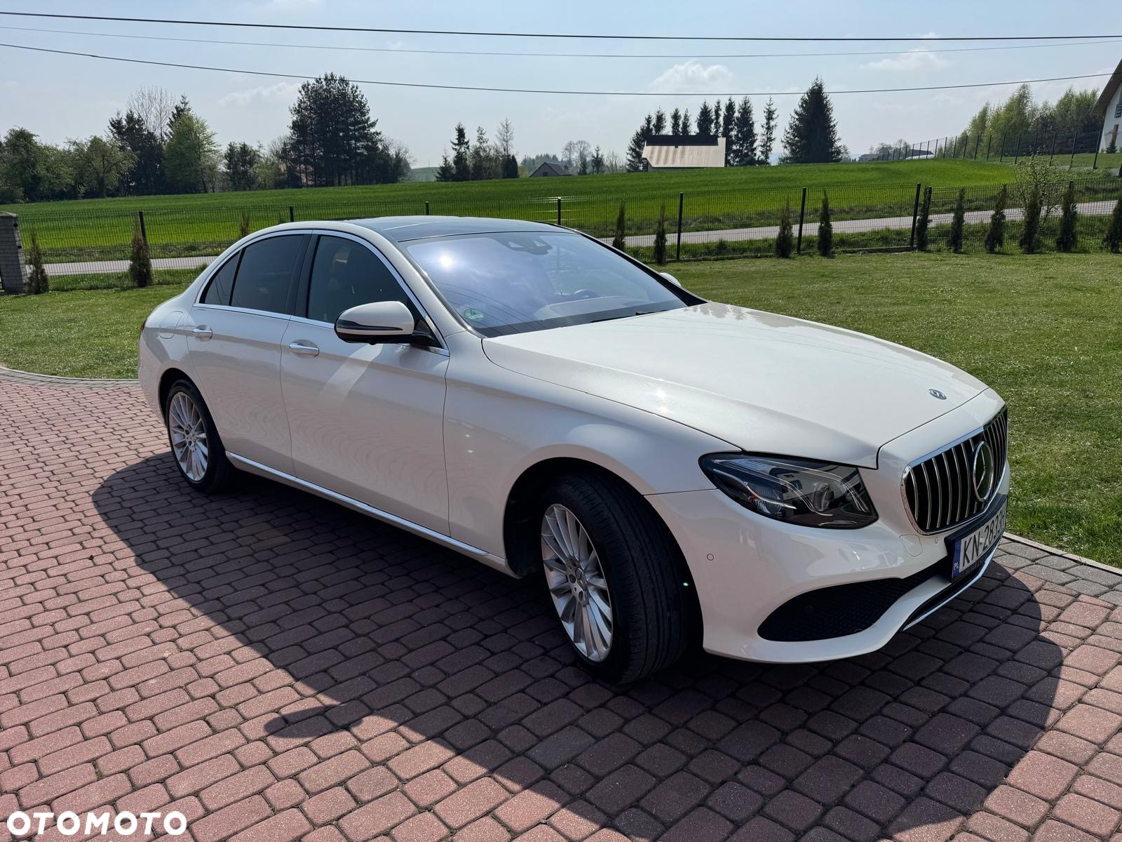 Mercedes-Benz Klasa E 200 d T 9G-TRONIC Avantgarde - 4