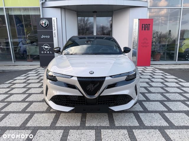 Alfa Romeo Junior 1.2 mHEV Ti Q4 eDCT - 5