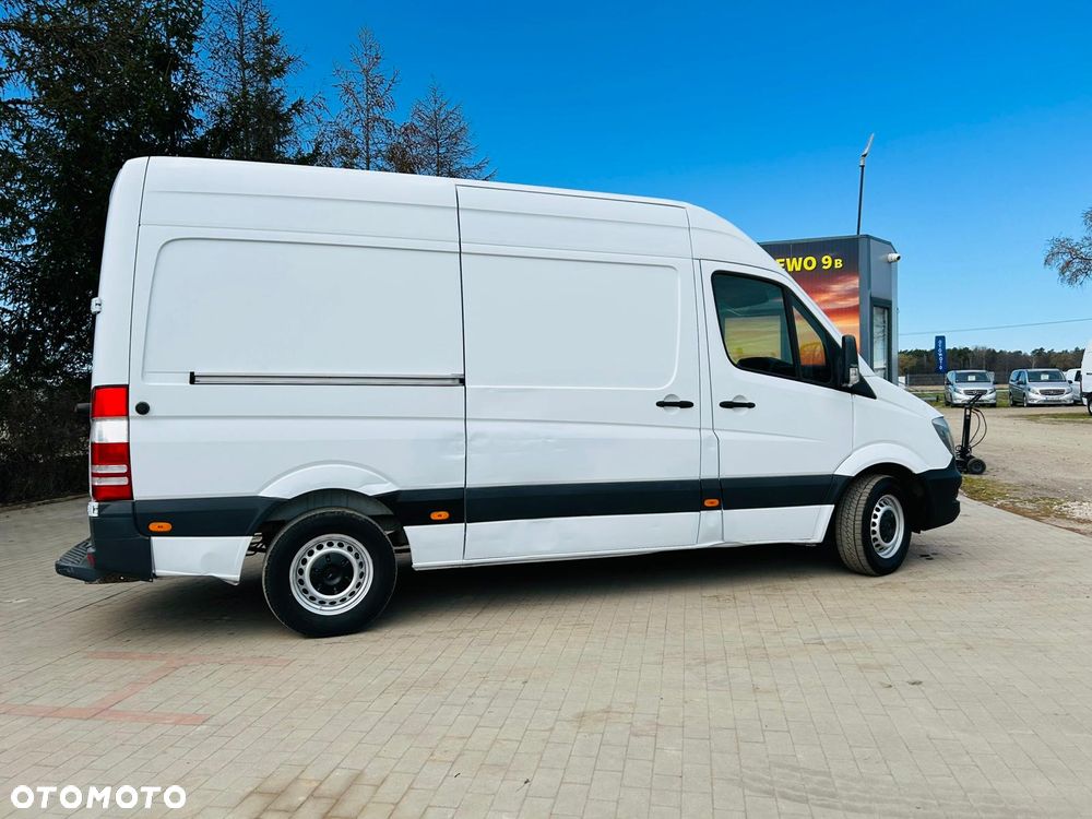 Mercedes-Benz Sprinter - 8