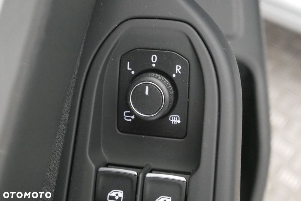 Volkswagen Golf Variant 2.0 TDI Life - 24