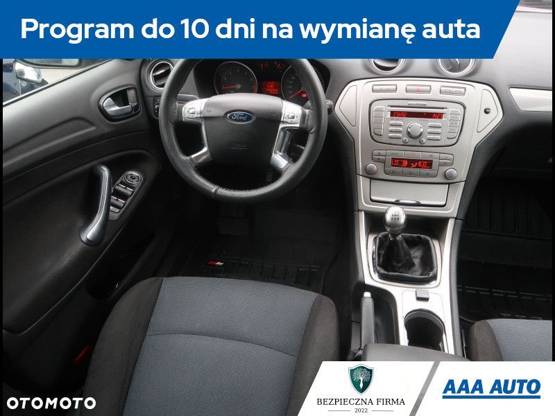 Ford Mondeo - 8