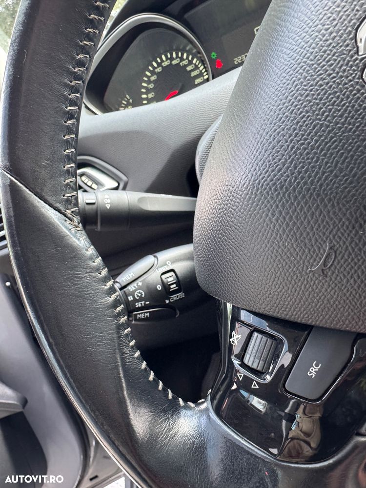 Peugeot 308 BlueHDi FAP 130 Stop & Start Style - 14