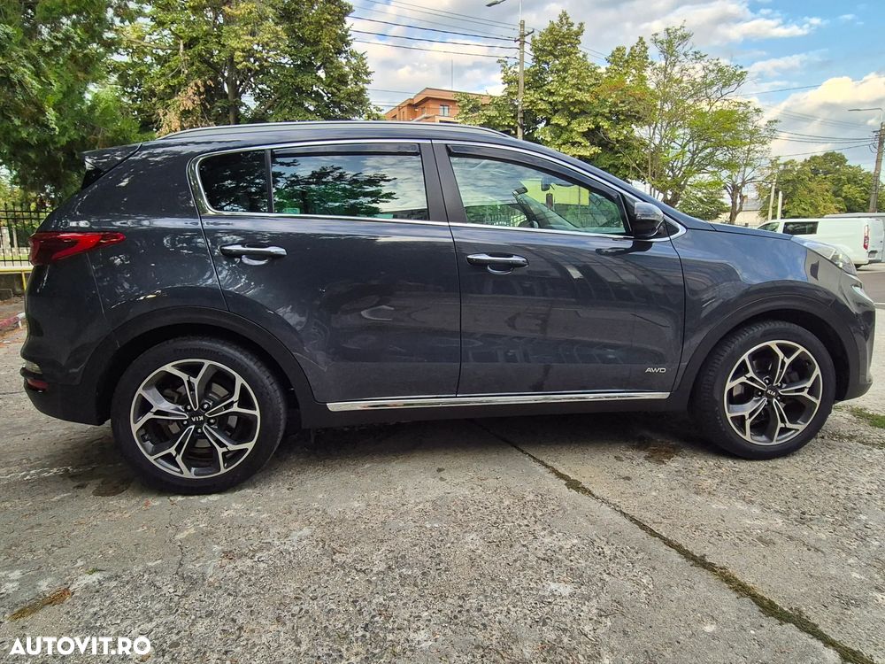 Kia Sportage 1.6 CRDI AWD Eco-Dynamics+ (48V M-H) DCT PLATINUM - 9