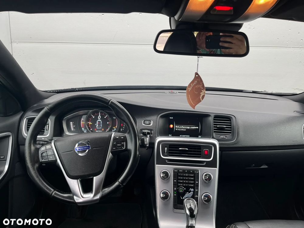 Volvo V60 D3 Drive-E Kinetic - 9