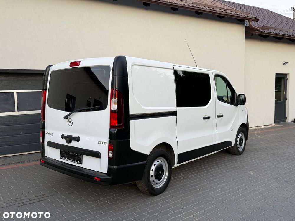 Opel Vivaro - 8