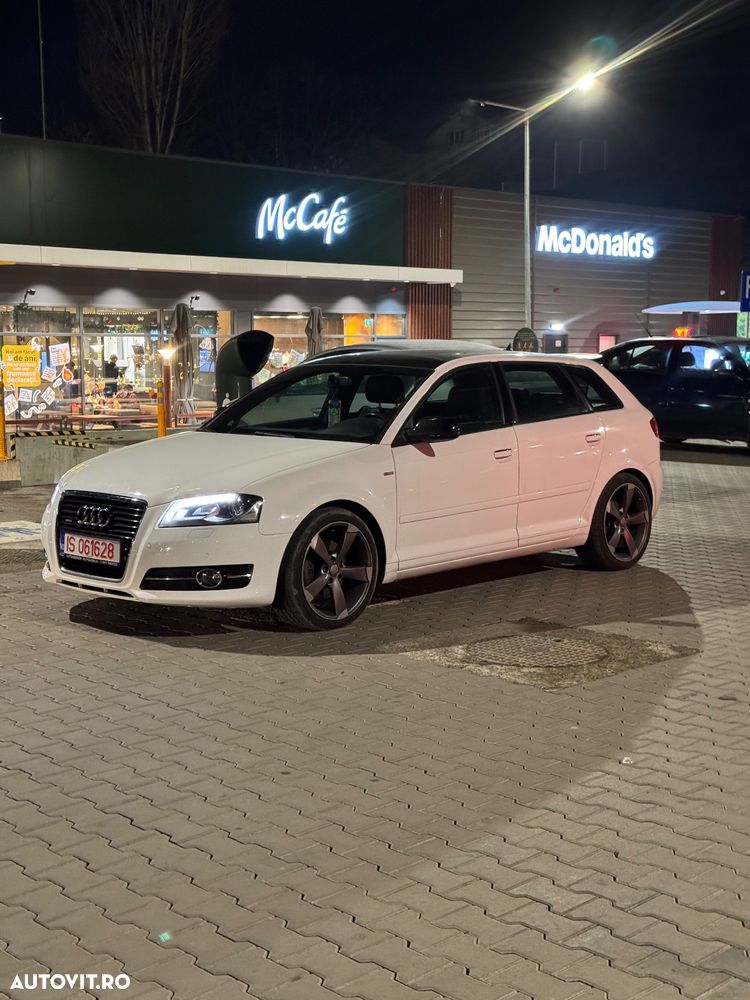 Audi A3 2.0 TDI Sportback DPF quattro S line Sportpaket (plus) - 2