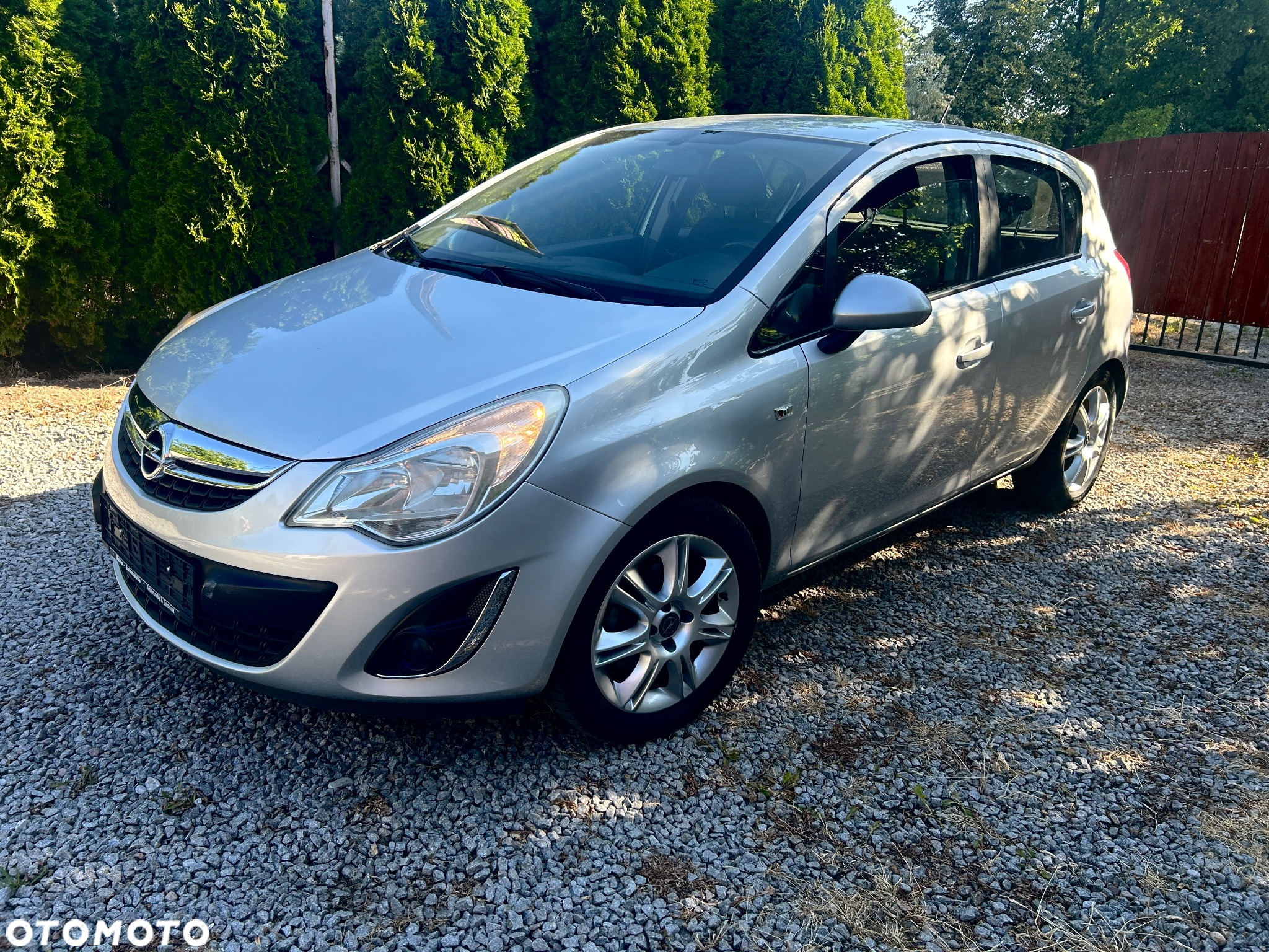 Opel Corsa 1.2 16V Cosmo - 2