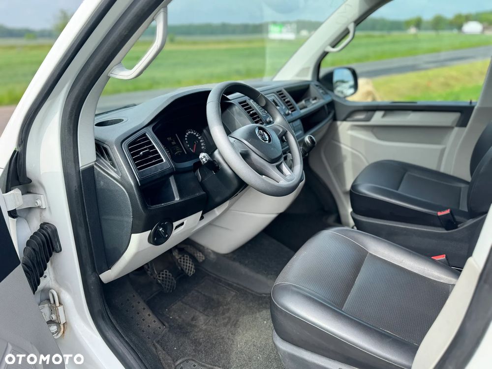 Volkswagen Transporter - 12