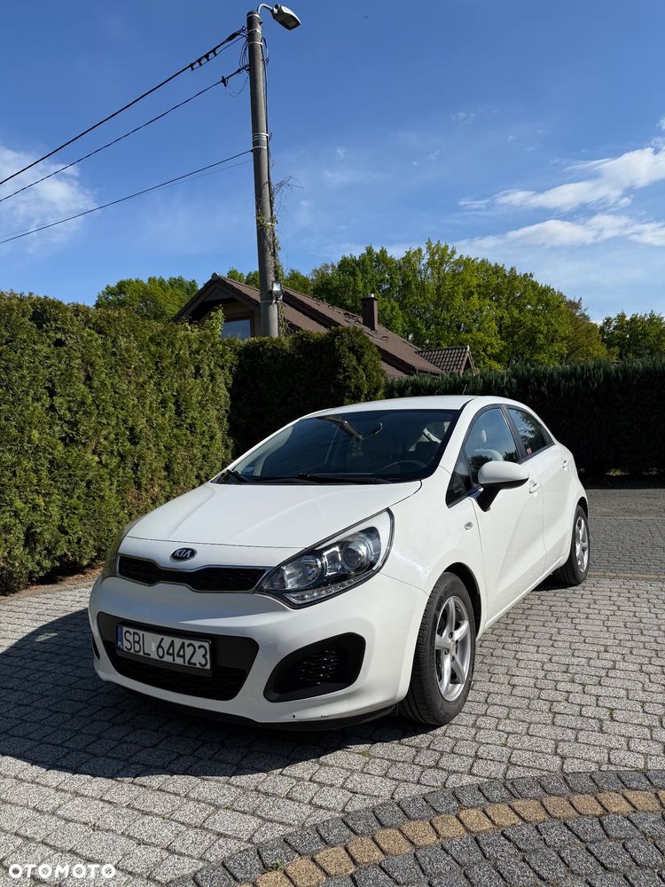 Kia Rio - 5