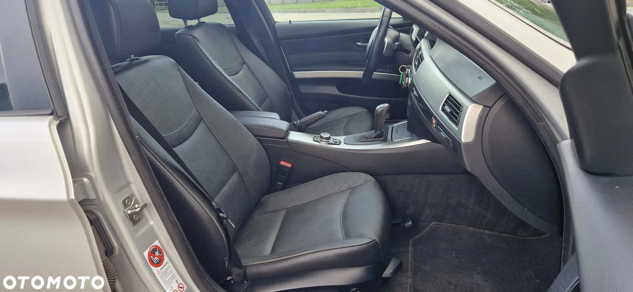 BMW Seria 3 320d DPF Touring - 7