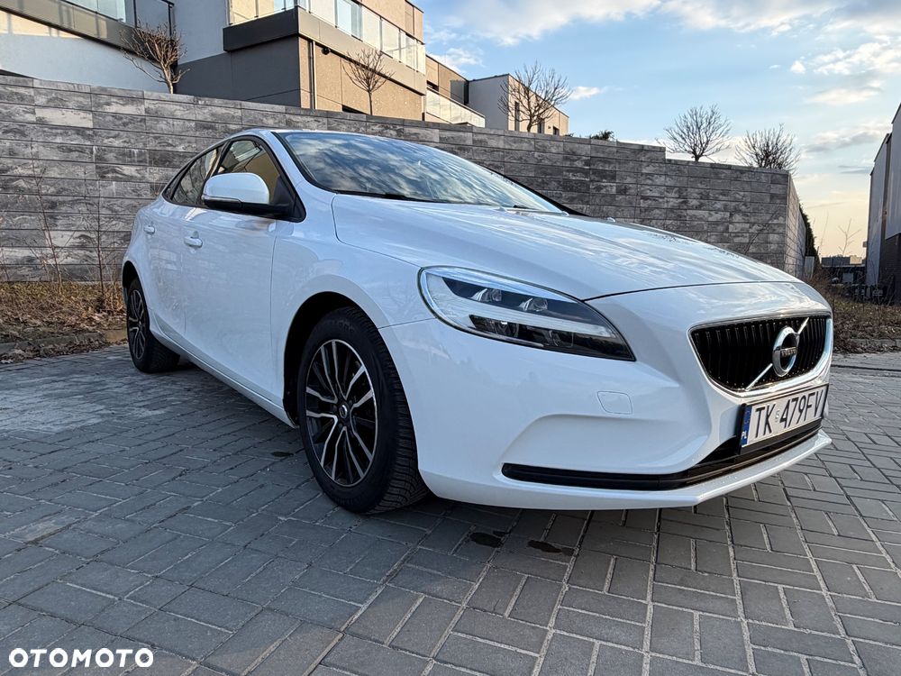 Volvo V40 D2 Geartronic Momentum - 2