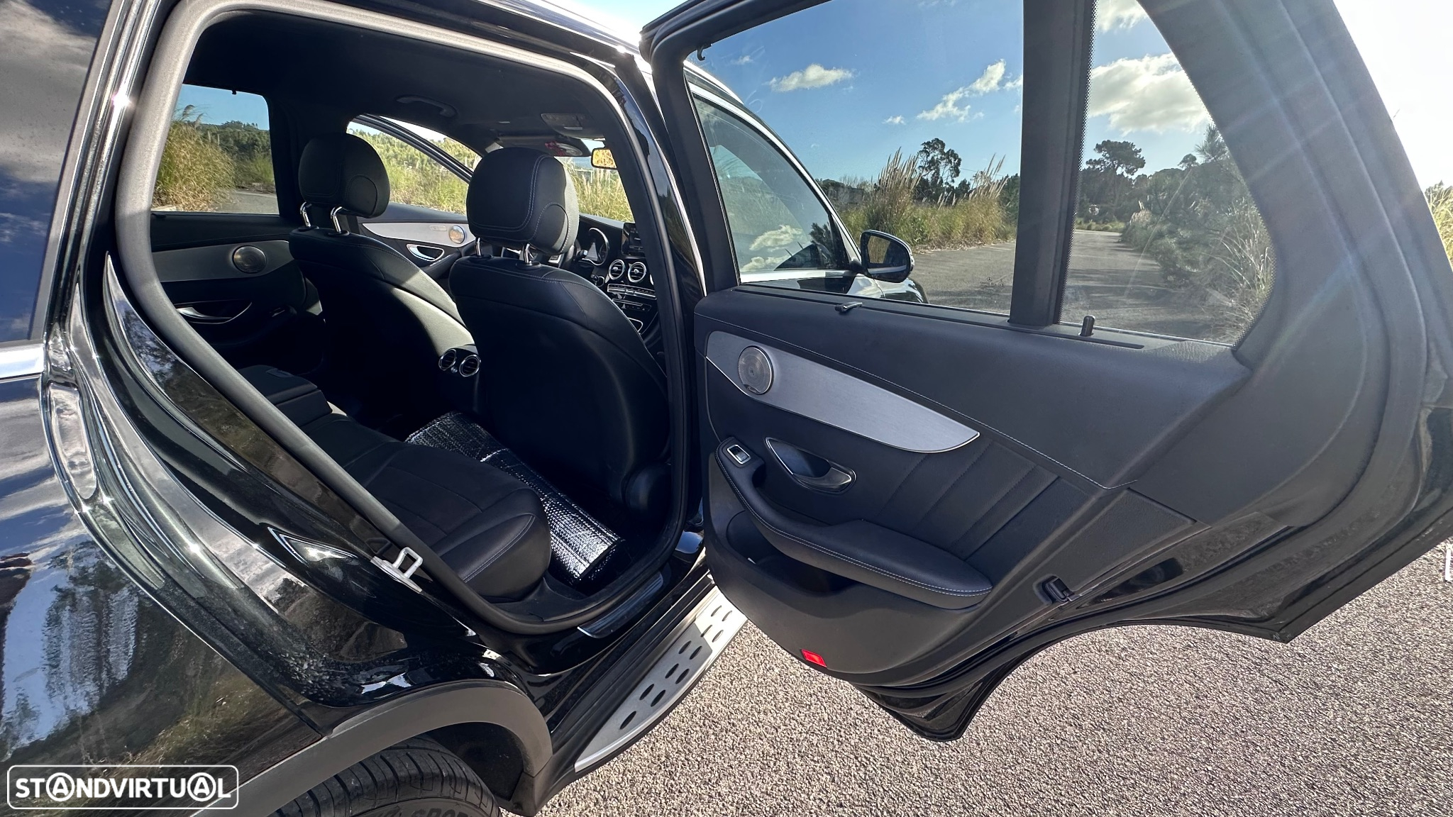 Mercedes-Benz GLC 250 d Coupe 4Matic 9G-TRONIC AMG Line - 18