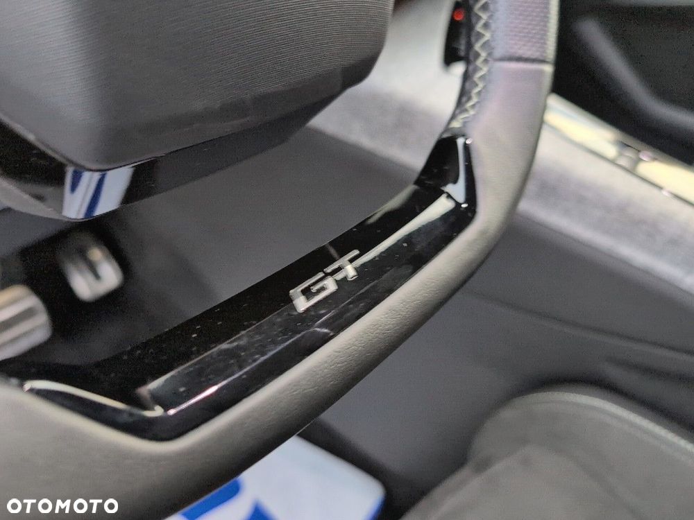 Peugeot 5008 1.2 PureTech mHEV GT S&S e-DCS6 - 17