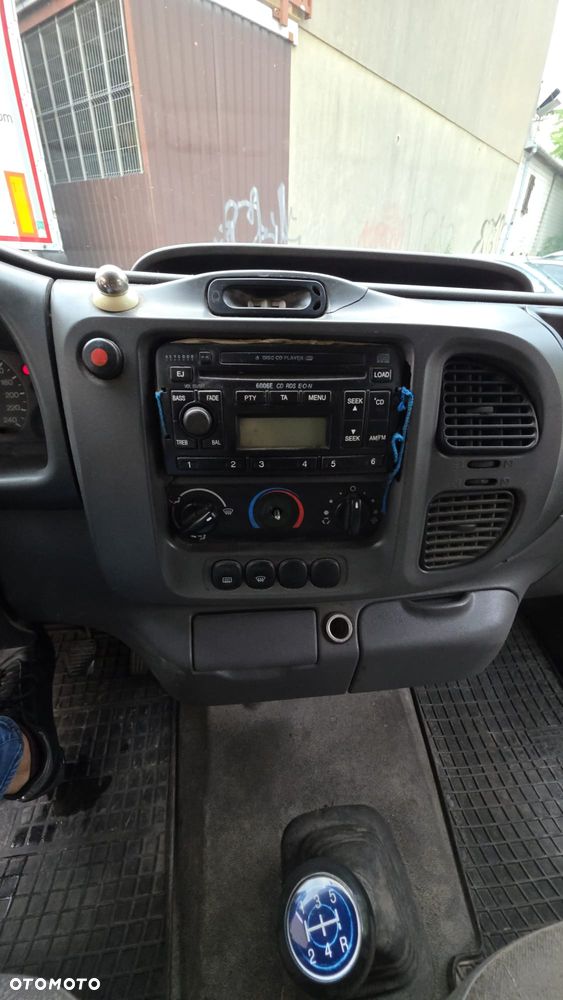 Ford Transit - 6
