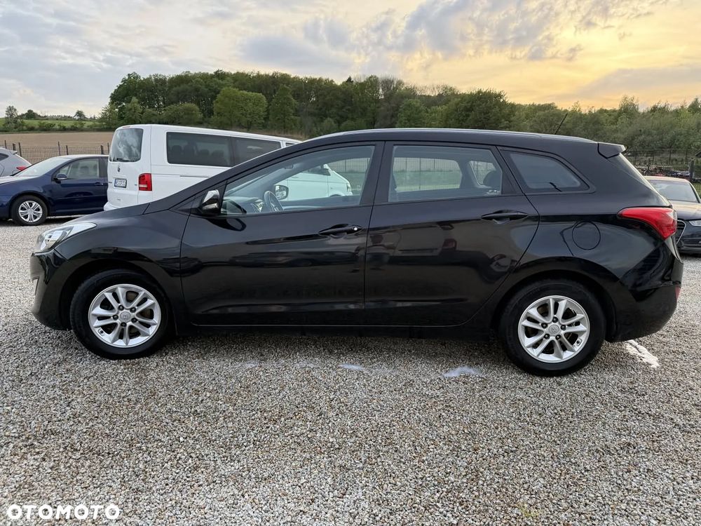 Hyundai i30 Kombi 1.6 GDi DCT Style - 9