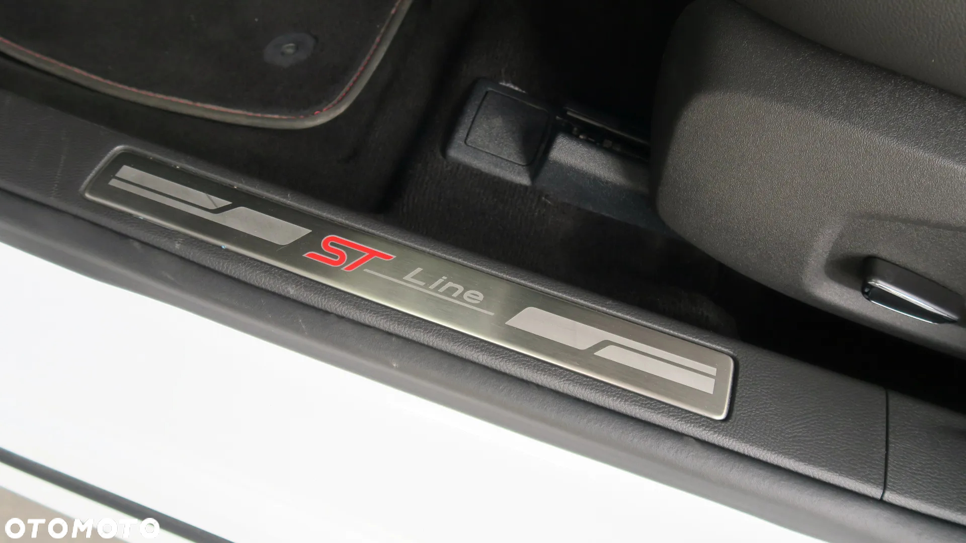 Ford Mondeo 2.0 EcoBlue ST-Line X - 24