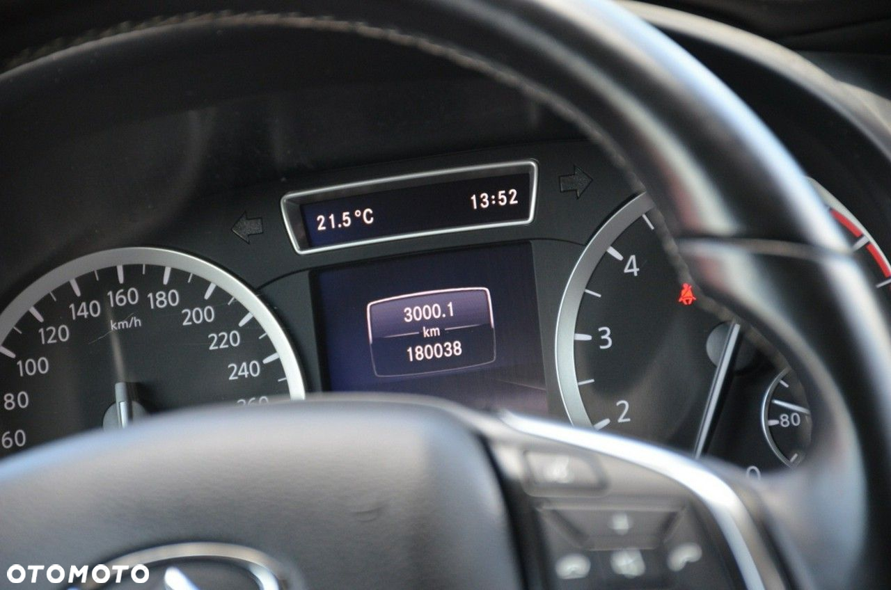 Infiniti Q30 - 18