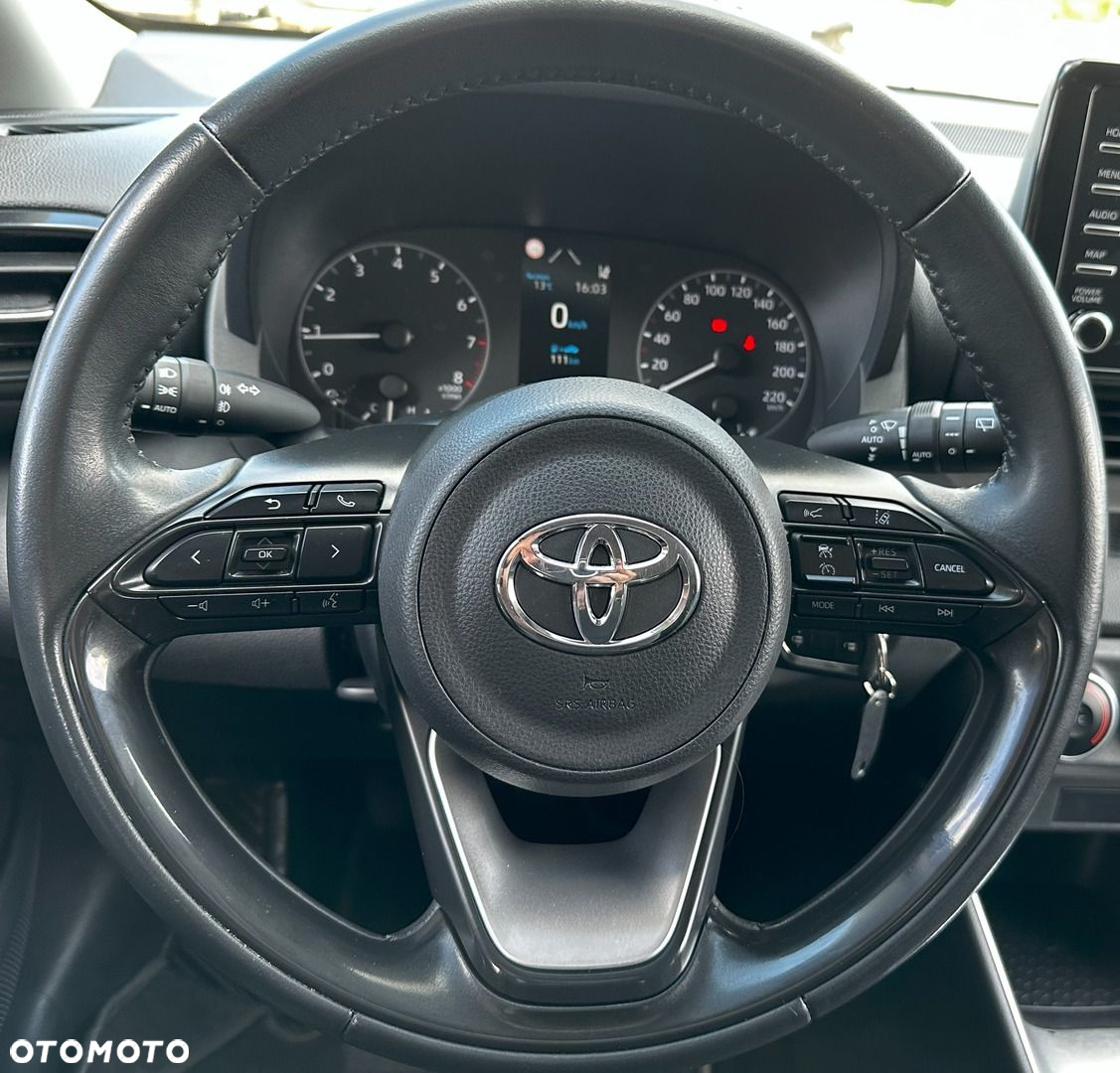 Toyota Yaris - 11