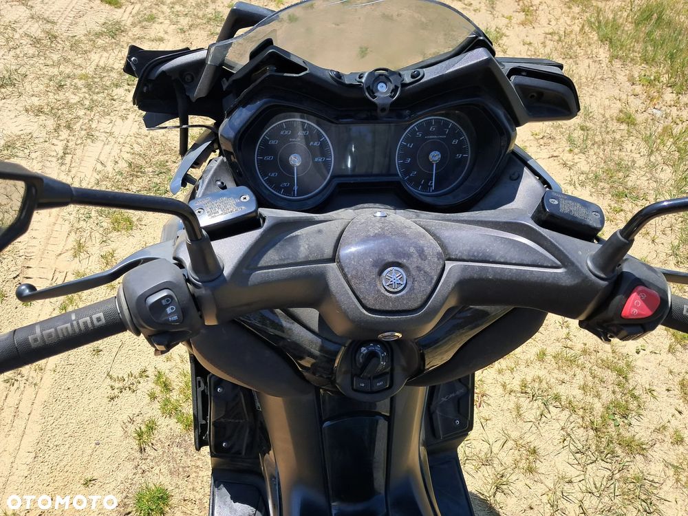 Yamaha X-max - 8