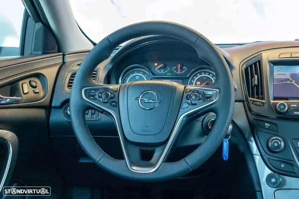 Opel Insignia Sports Tourer - 12
