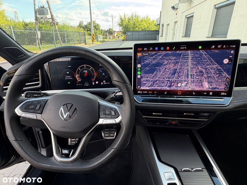 Volkswagen Passat Variant 2.0 TDI SCR DSG R-Line - 14
