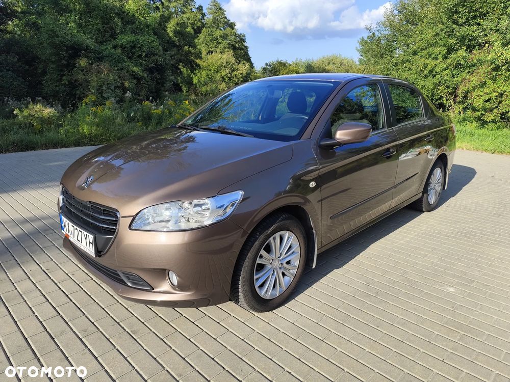 Peugeot 301 1.6 VTi Allure