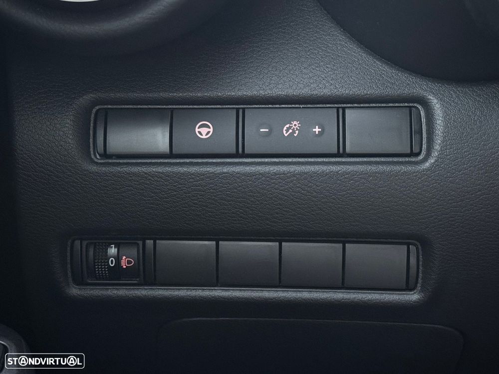 Nissan Juke 1.6 Hybrid Tekna TwoTone T - 14