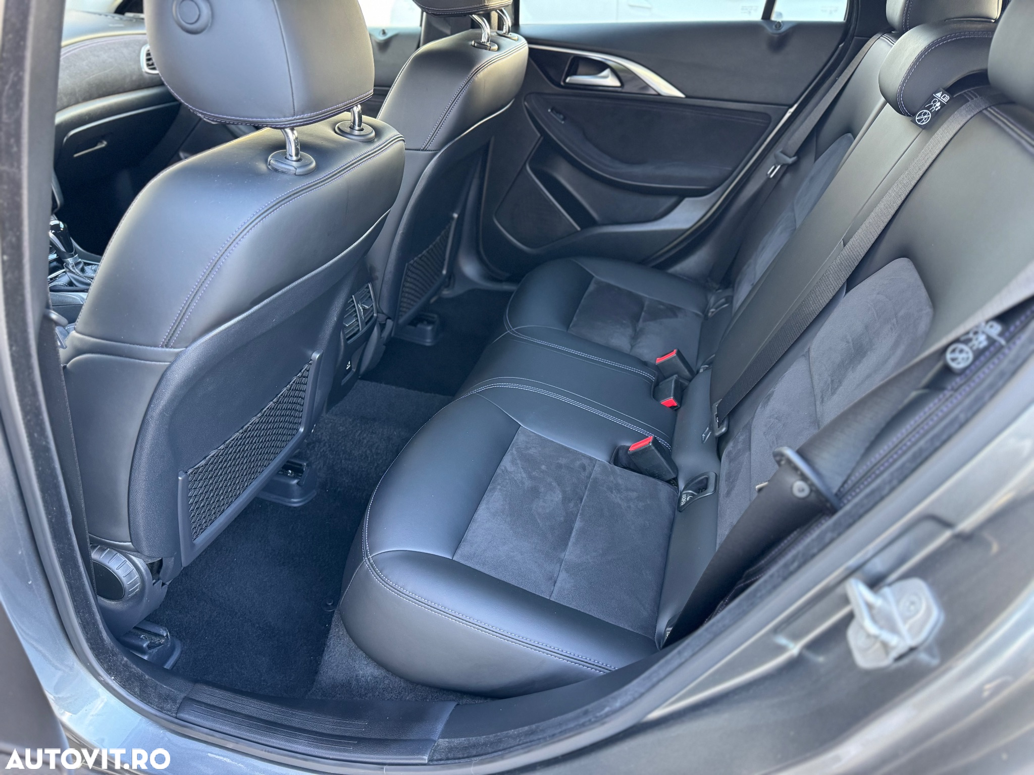 Infiniti Q30 1.5d Premium Tech - 10