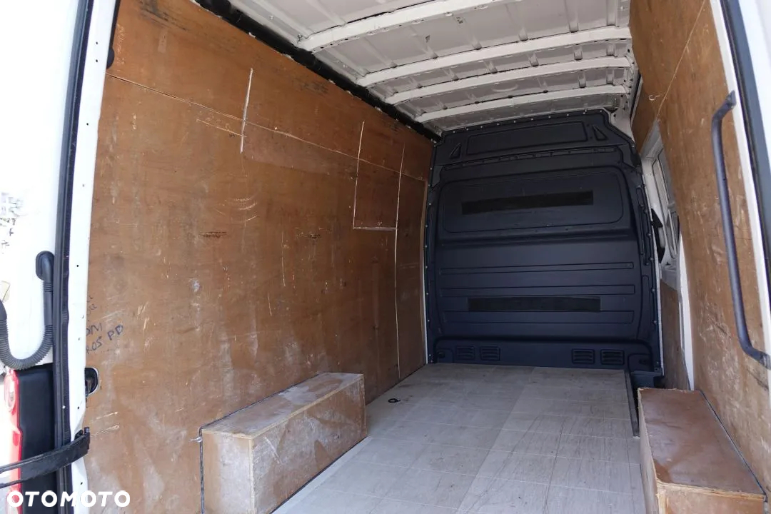 Volkswagen CRAFTER / L2H2 FURGON / BLASZAK / 2.0 / 136KM / BAGAŻNIK DACHOWY - 13