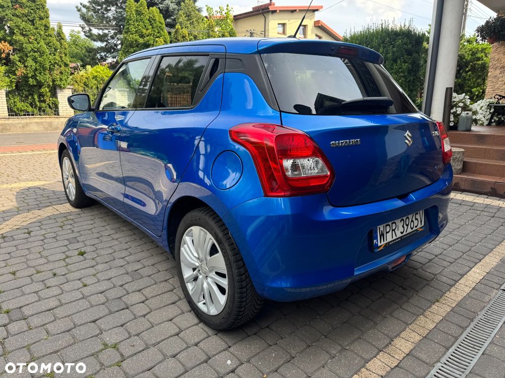 Suzuki Swift 1.2 SHVS Premium Plus - 6