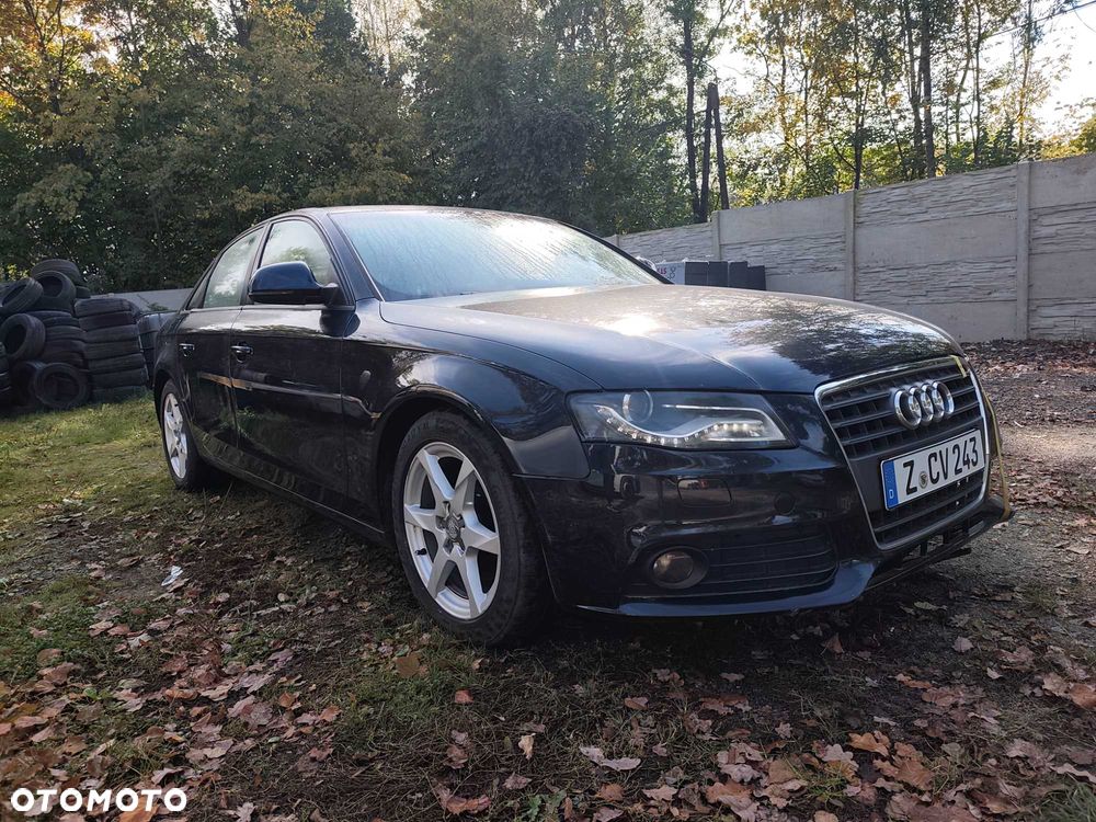 Audi A4 Limousine - 1