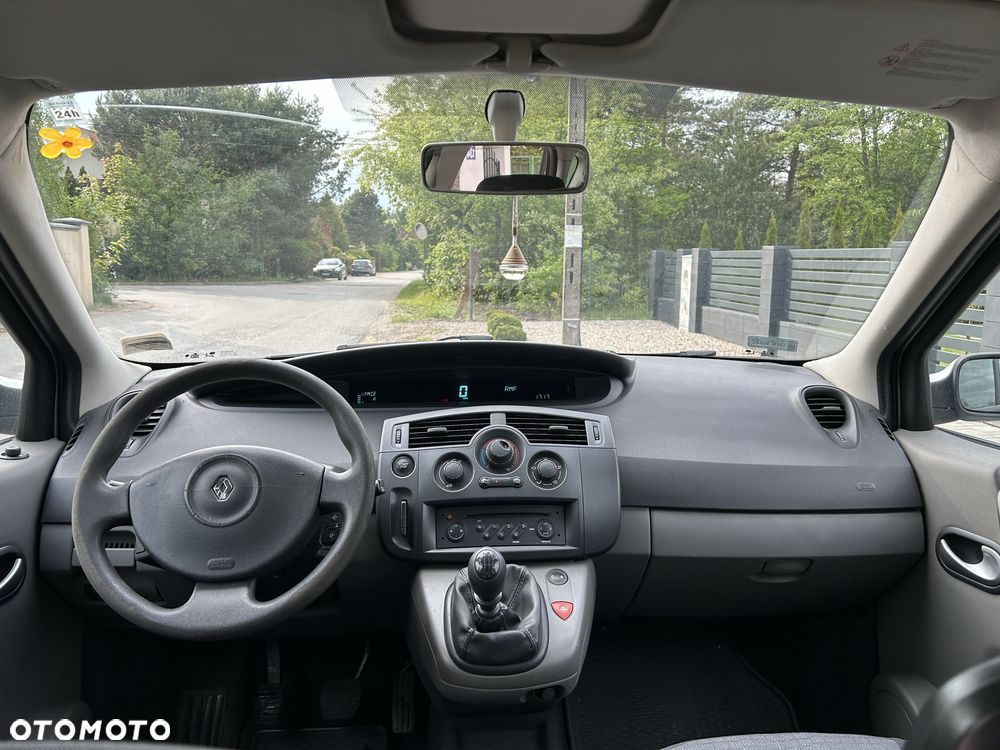 Renault Scenic - 8