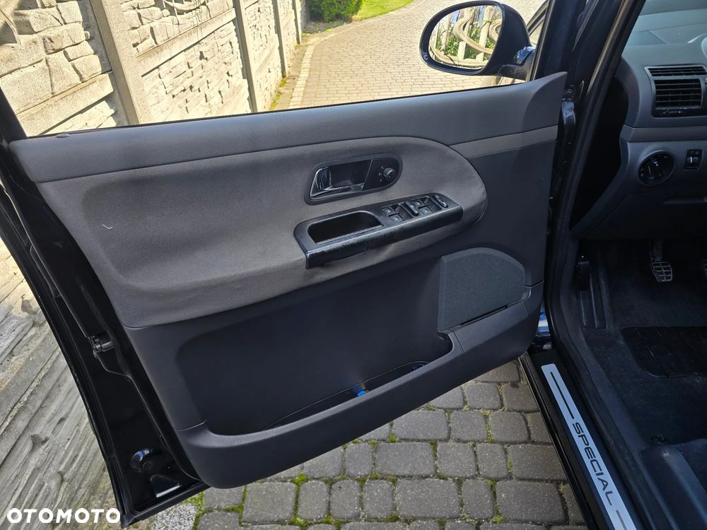 Volkswagen Sharan - 29