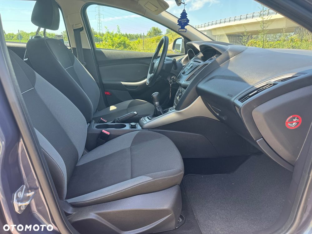 Ford Focus 1.6 Trend - 6