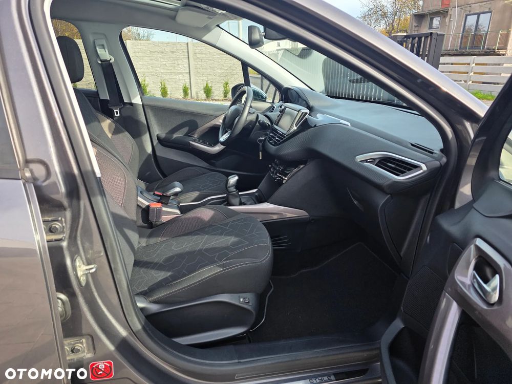 Peugeot 2008 PureTech 110 Style - 9