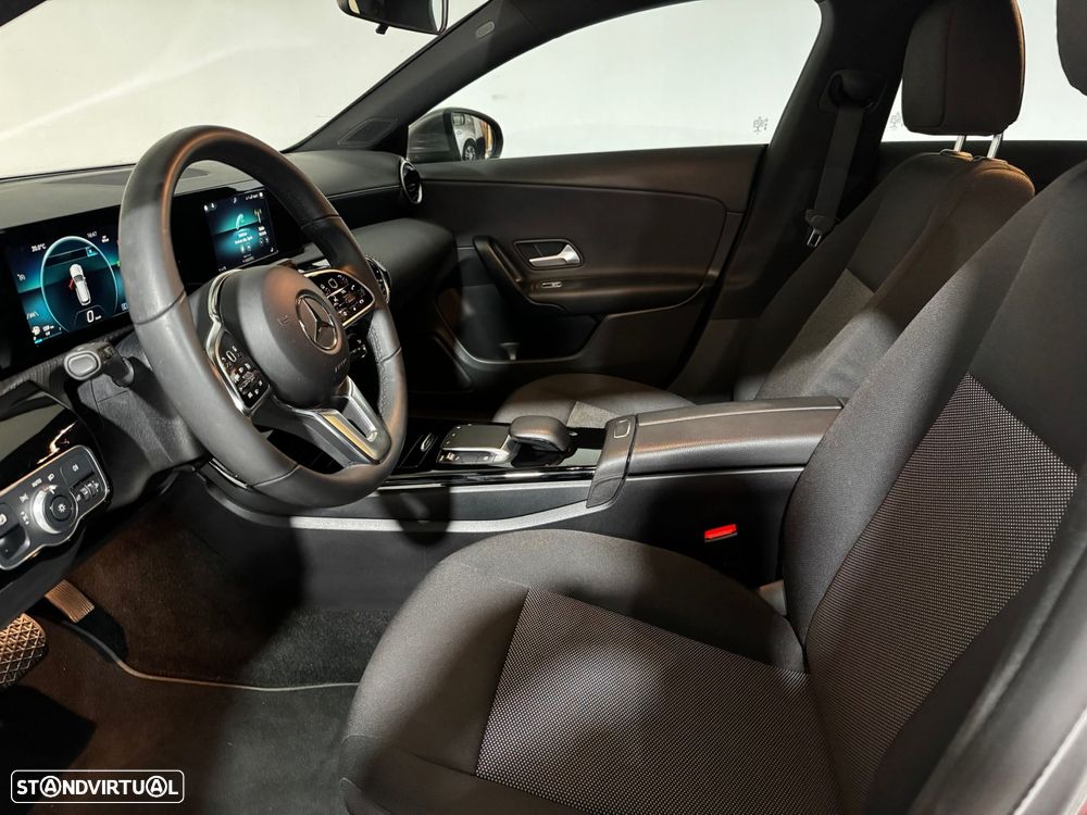 Mercedes-Benz CLA 180 d Business Solutions Frota Aut. - 15