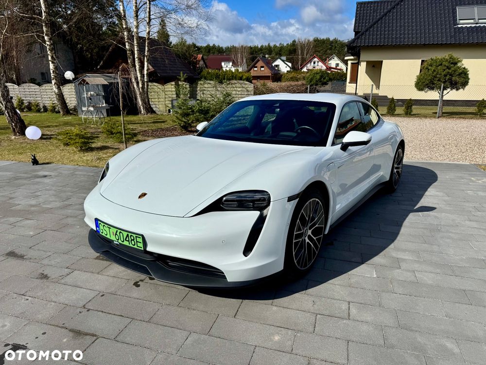 Porsche Taycan 4 - 1