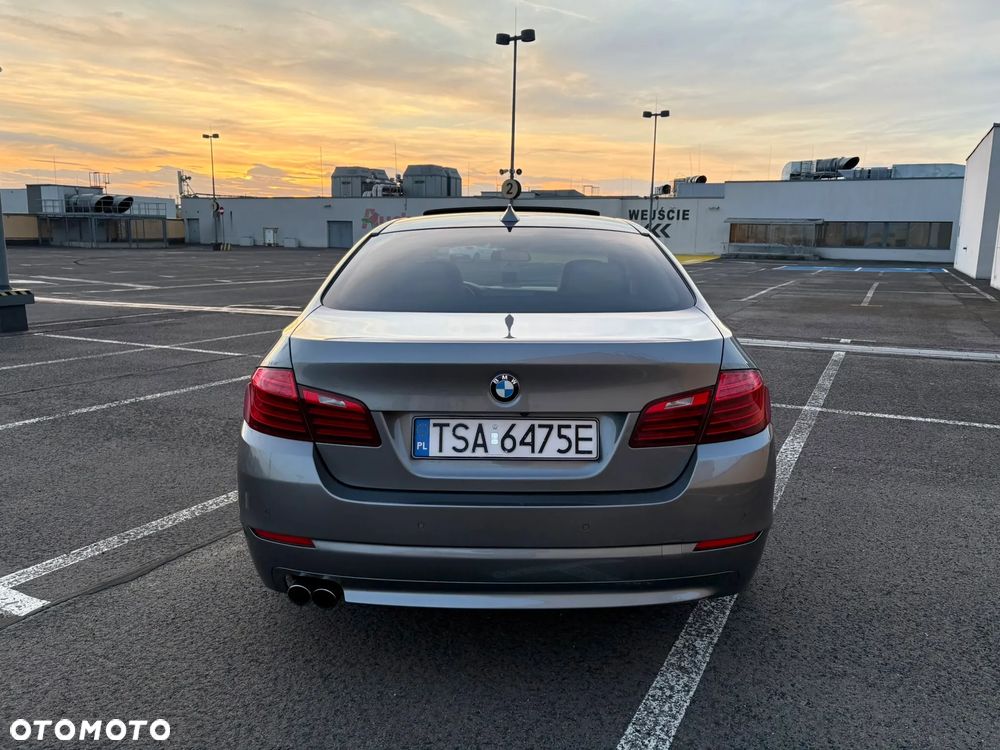 BMW Seria 5 520d xDrive - 19