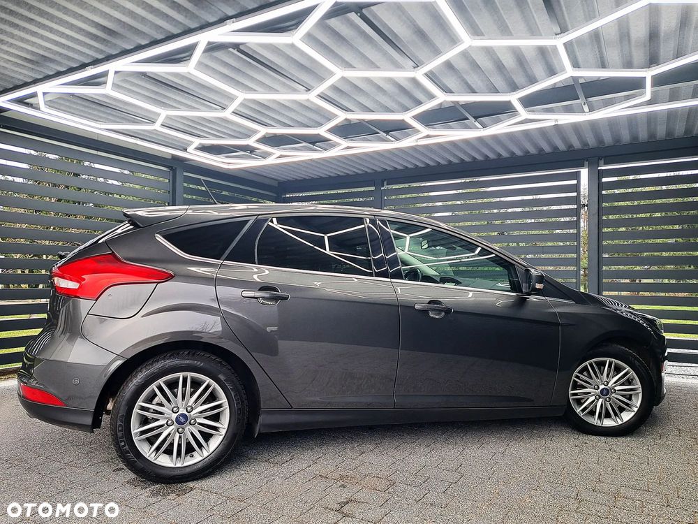 Ford Focus - 19