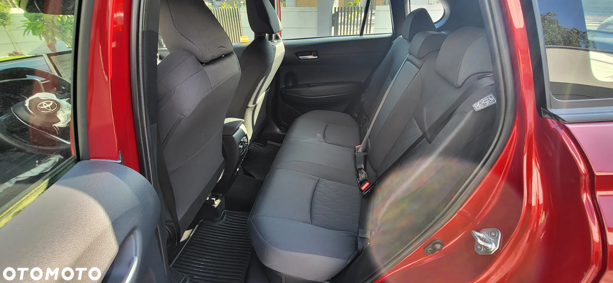 Toyota Corolla Cross 2.0 Hybrid Comfort - 25