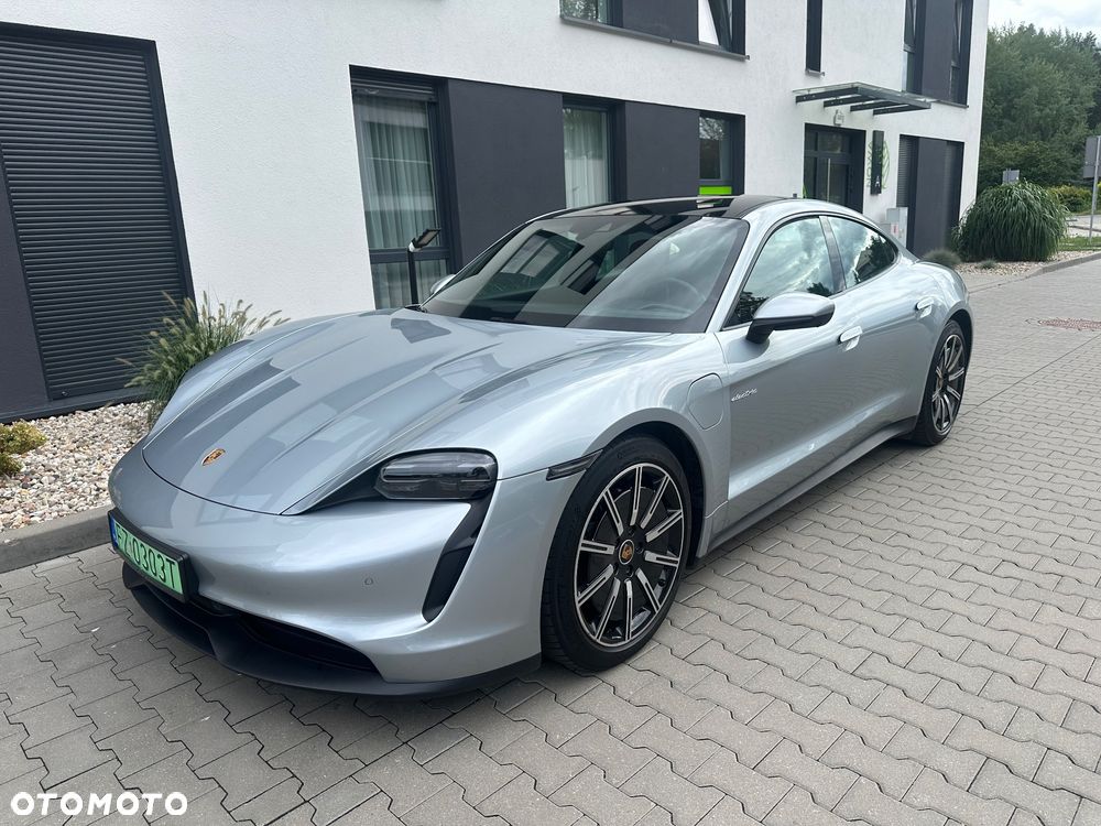 Porsche Taycan 4 - 1