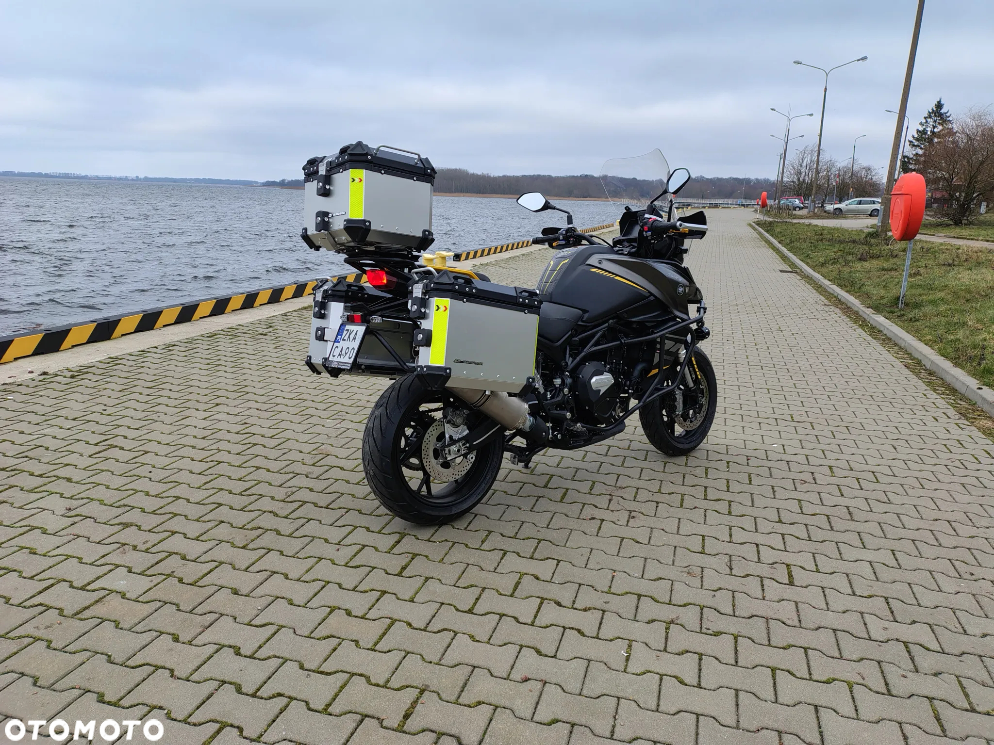 QJMOTOR SRT 800S - 4
