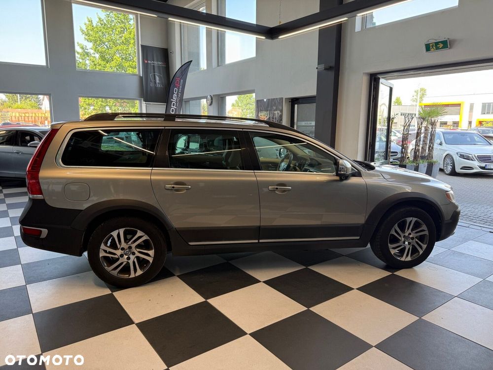 Volvo XC 70 - 4