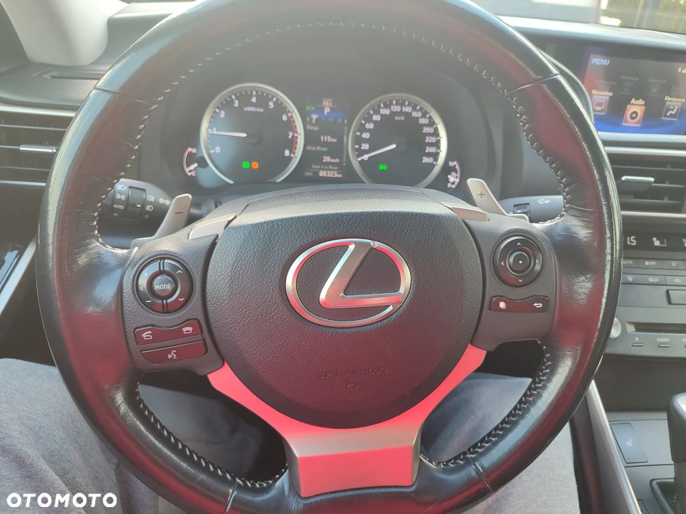 Lexus IS 200t Elite - 13