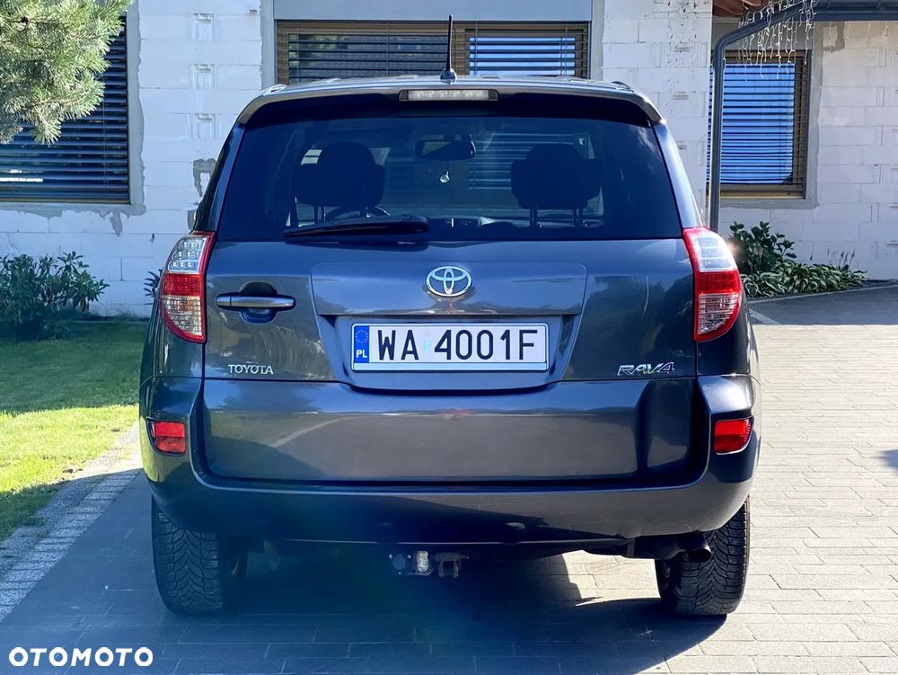 Toyota RAV4 2.2 D-CAT Premium - 6