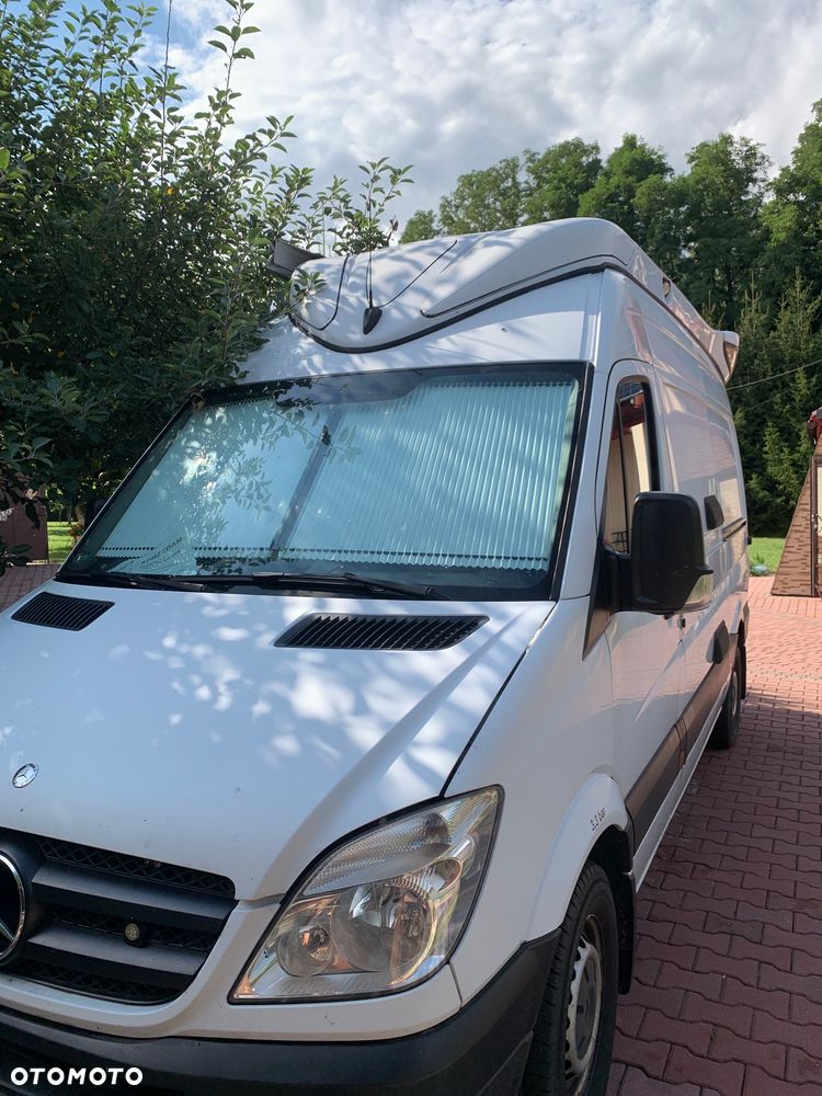 Mercedes-Benz Sprinter - 1