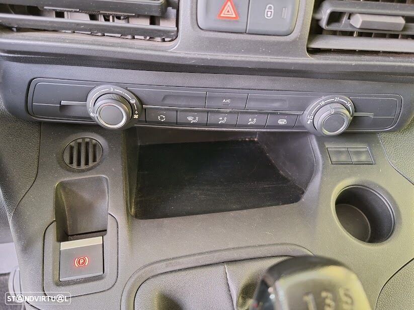 Citroën Berlingo 1.5 BlueHDi XL Equip. Oficina - 22